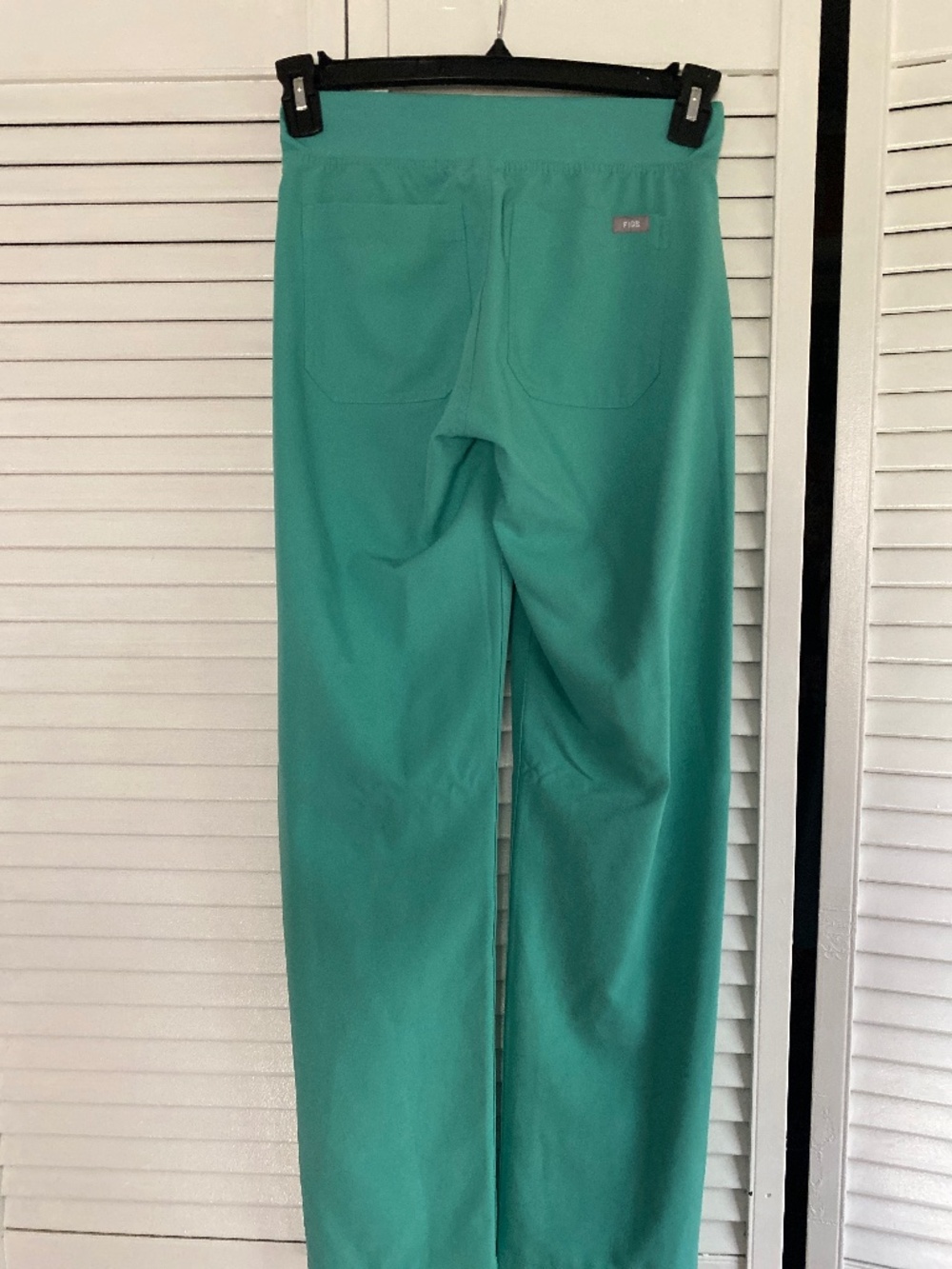 FIGS Surgical Green Scrub Pants